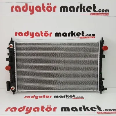 Su Radyatör Opel Insıgnıa 2.0T Otm  678x398x26 KALE