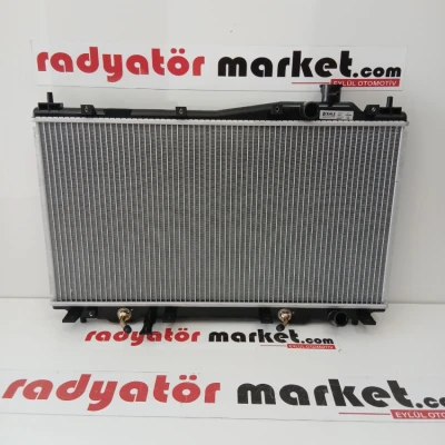 Su Radyatörü Honda Civic VTEC 2001-2006 Otomatik Vites / 19010PLCJ01 KALE
