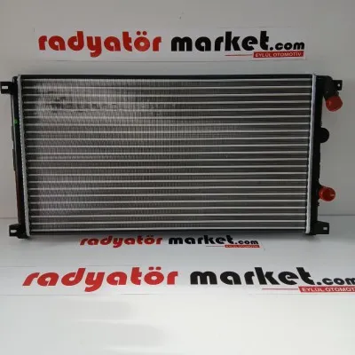 Su Radyatoru Renault Master Master II 2.5 DCI G9U Opel Manova 2.5 DCI GU  