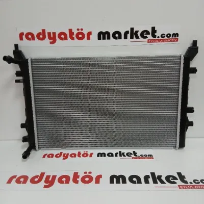 Su Radyatörü VW Caddy 11- Golf 07-14 Passat 08-15 A3 08-13  MGA